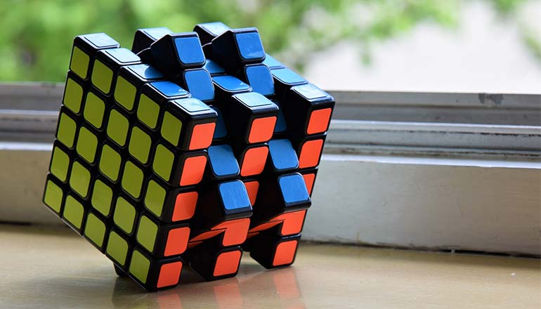 How to Solve Magic Cube.
